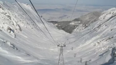 RISC DE AVALANȘĂ! Avertismentul salvamontiștilor