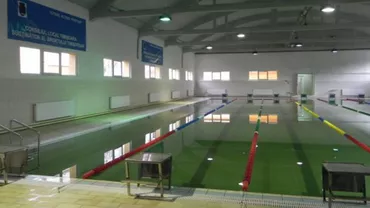 SCANDAL la bazinul de înot din Timișoara: Un copil s-a ales cu degetele sfâșiate