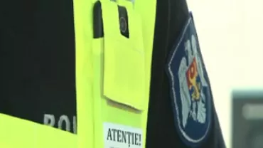 Camere de luat vederi purtate la piept de polițiștii locali din Craiova