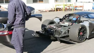 PRIMA mașină „de stradă” care ATINGE 100 km/h în mai puțin de DOUĂ SECUNDE (VIDEO)