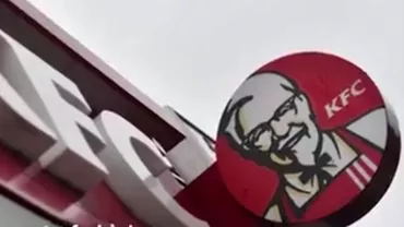 KFC a ÎNCHIS SUTE de restaurante din Marea Britanie din cauza LIPSEI DE CARNE DE PUI