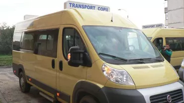 Șoferul unui microbuz școlar cu 16 elevi la bord a fost prins cu alcoolemie de 1,27 mg/l alcool pur în aerul expirat