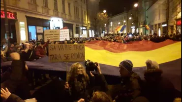 PROTESTE în marile oraşe, împotriva revocării lui KOVESI: “Tudorele, fă ceva, dă-ţi DEMISIA”