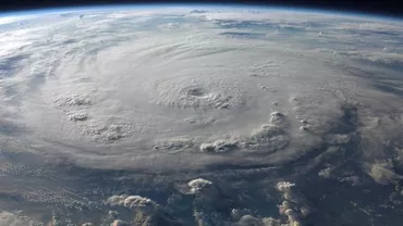 “CICLONUL-BOMBĂ” a lovit SUA: Mai mulţi morți şi un milion de oameni fără curent (VIDEO)