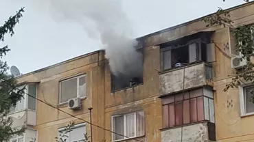 Ploiești: Incendiu provocat de o tânără care fuma în bucătărie