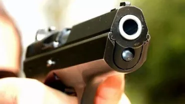 Descoperire ȘOCANTĂ în Arad: Doi tineri, găsiți împușcați într-un bar 