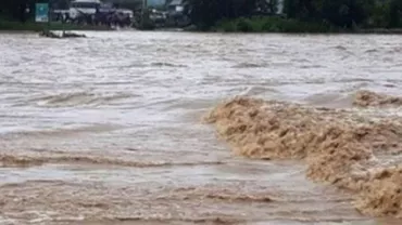 Cod galben de inundații în jumătate de țară: Care sunt zonele afectate (FOTO, VIDEO)