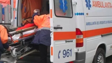 O elevă din Oradea a încercat să se sinucidă la școală
