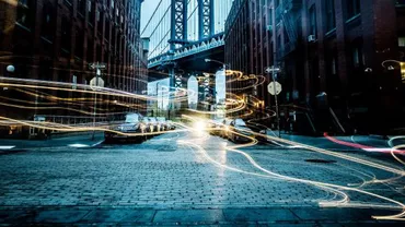 HALUCINANT! Un mare spital din Viena a plătit 95.000 euro unui vânător de unde negative pentru curăţarea ENERGETICĂ a clădirii. Reacţia Bisericii: Noi lucrăm mai ieftin!