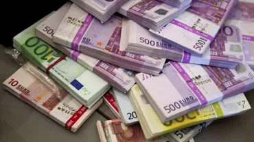 Sibiu: Un copil de 13 ani a găsit cheia unei case sub un ghiveci și a furat peste 13.000 de euro