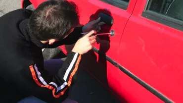 Craiova: Doi minori au furat o mașină