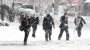 E clar, vremea a luat-o RAZNA! Prognoza METEO pentru WEEKEND nu aduce deloc veşti bune. Ce se va întâmpla de duminică în România