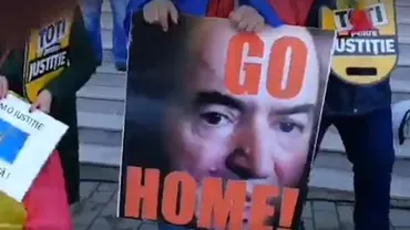 Iași: Manifestaţie împotriva lui Tudorel Toader, la Universitatea Al. I. Cuza. ”Tudorel nu eşti ieşean, marş la Dragnea-n Teleorman!” (VIDEO)