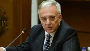 Mugur Isărescu se va prezenta în Parlament pentru a da explicaţii cu privire la creşterea inflaţiei, plafonarea dobânzilor şi rezerva de aur