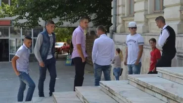 Cei şapte violatori din Vaslui, ameninţaţi cu castrarea chirurgicală şi montarea unor belciuge decorative prin scrisori trimise familiilor