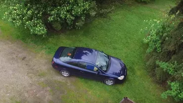 Bănuia că iubita ÎL ÎNȘALĂ, și i-a urmărit mașina cu o DRONĂ. Ce a filmat, L-A CUTREMURAT