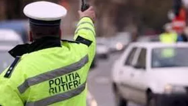 PANICĂ ÎN BUCUREȘTI: Șofer TERIBILIST, oprit cu FOCURI DE ARMĂ de polițiști