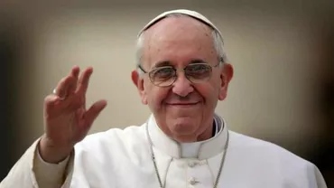 Papa Francisc va hirotoni un tânăr din România