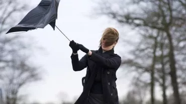 Cod galben de vânt puternic pentru opt județe. Care sunt zonele vizate