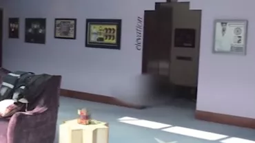 Imagini cu scena MORŢII lui Prince, publicate de poliție (VIDEO)