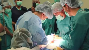 Premieră medicală în SUA: Chirurgii de la Johns Hopkins au reușit primul transplant de penis și scrot din lume