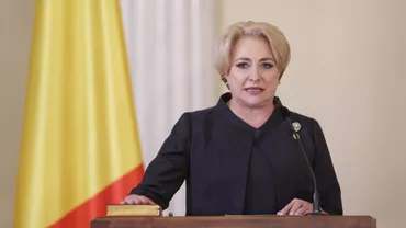 Viorica Dăncilă a plecat de la Guvern. Nicio reacţie după bomba lui Iohannis. Unde a fost premierul (VIDEO)