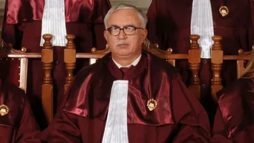 Fostul șef al CCR intervine în RĂZBOIUL POLITIC și îi transmite Vioricăi Dăncilă: 'Nu este o GLUMĂ...'