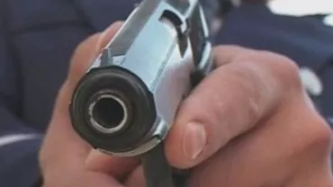 SUA: Un suspect de jaf a fost împușcat de 20 de ori. Unele gloanțe au ajuns în casele din jur