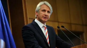 Teodorovici, despre avertismentul Comisiei Europene: Condiţia privind respectarea statului de drept este valabilă pentru toate statele UE