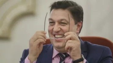 Șerban Nicolae vrea schimbarea legii privind alegerea președintelui. Una dintre propuneri: În școli să nu mai fie interzisă desfășurarea campaniei