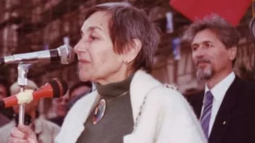 Fosta dizidentă comunistă Doina Cornea a fost condusă pe ultimul drum de 400 de persoane