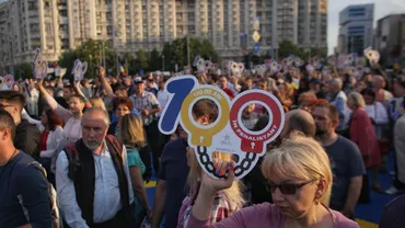Protest antiguvernamental de amploare Piața Victoriei: Ciocniri între jandarmi și manifestanți (FOTO, VIDEO)