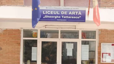 Directoarea Liceului de Arte din Focșani, acuzată că a făcut amor cu un elev major. Cum a răspuns aceasta... (VIDEO)