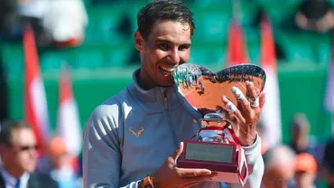 Rafael Nadal îl detronează pe Roger Federer şi revine pe primul loc mondial după victoria de la Roma