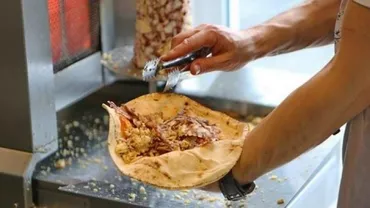 ALERTĂ ALIMENTARĂ! Zeci de copii, la spital după ce au mâncat sendvișuri primite la școală