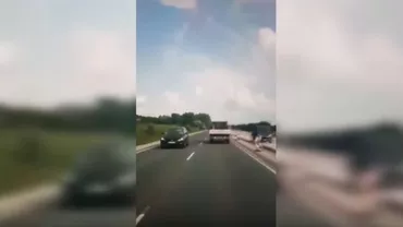 DETALII ȘOCANTE despre ACCIDENTUL CUMPLIT în care au murit NOUĂ ROMÂNI: ȘOFERUL microbuzului FĂCEA LIVE pe Facebook în momentul TRAGEDIEI (VIDEO)