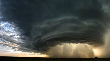 ROMÂNIA, lovită de CARUSELUL METEO! În ce localități a lovit cel mai puternic FENOMENUL EXTREM!