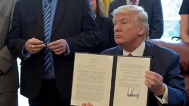 DONALD TRUMP, lovitură pentru industria auto din Europa: Vrea ELIMINAREA maşinilor Mercedes-Benz