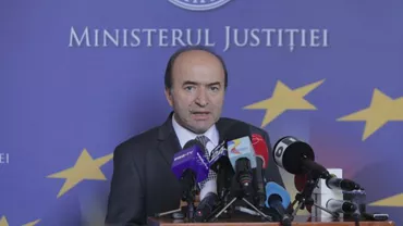 Propaganda PSD: Ministrul Justiției, Tudorel Toader, face conferință de presă despre situația fugarei Elena Udrea, dar nu se grăbește să ofere informații despre Ghiță, Mazăre sau Bica (VIDEO)