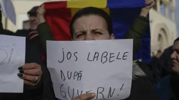 Clipul prin care PSD cheamă oamenii la miting: Ne-au ascultat telefoanele şi noi am acceptat! Au tăiat pensii şi salarii şi noi n-am spus nimic... (VIDEO)