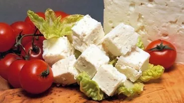 Roșii cu brânză. Adevărul pe care nu îl cunoști. Ce spun nutriționiștii