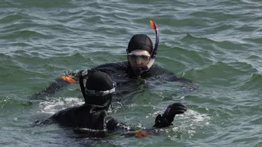 DUBLĂ TRAGEDIE pe plaja din Corbu: Militar dispărut, după ce a încercat să salveze un copil din mare