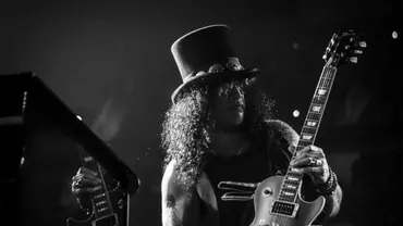 DIVORŢ pe BANI GREI. Cât trebuie să scoată din buzunar legendarul Slash ca să scape de nevastă (VIDEO)