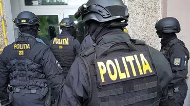 Terorare în Capitală: Două CLANURI rivale s-au bătut cu SĂBII, după o tamponare în trafic