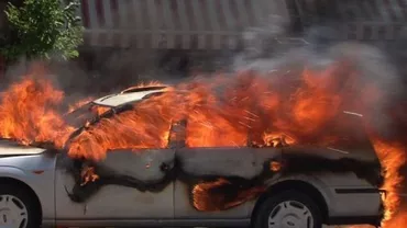 Hunedoara: Şofer rănit după ce maşina i-a luat foc în mers