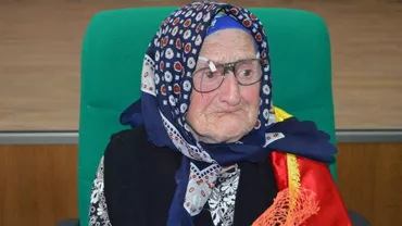 Mesajul TULBURĂTOR al unei bătrâne de vârsta României Mari pentru POLITICIENI: 100 de ani de viață și o singur dorință - Să se găsească un conducător care să ne aducă acasă copiii
