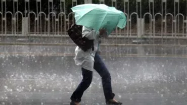 Alertă meteo: România lovită în plin de ciclonul polar! Care sunt zonele cele mai afectate de ploi, furtuni și fenomene extreme!