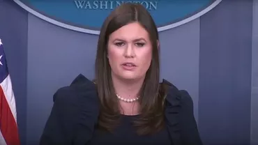 HALUCINANT! Purtătorarea de cuvânt a Casei Albe, DATĂ AFARĂ dintr-un restaurant pentru că LUCREAZĂ pentru Donald Trump