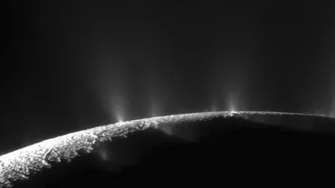 Descoperire importantă făcută de NASA: Luna lui Saturn poate găzdui viaţă