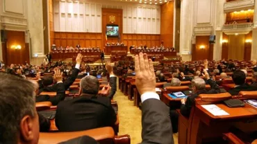 Proiect de lege: Aleşii vor PĂSTRA legitimaţia de acces în Parlament şi după TERMINAREA mandatului